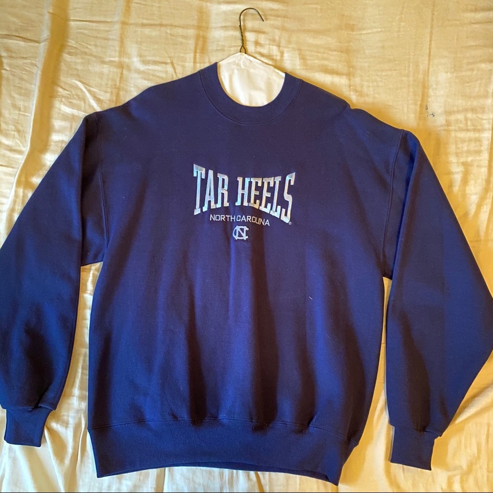 North Carolina Tar Heels crewneck